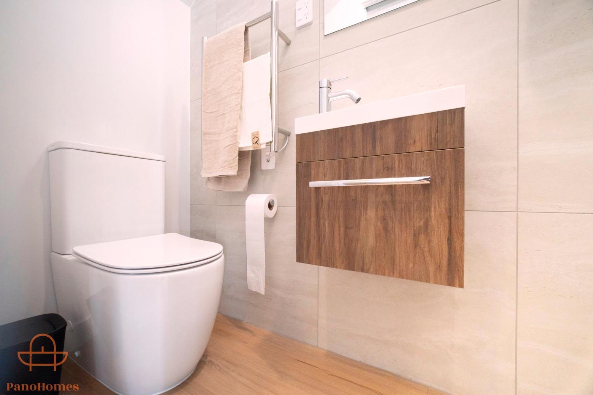 Modern Townhouse Close To City With Full Kitchen - Ellerslie Оукланд Екстериор снимка